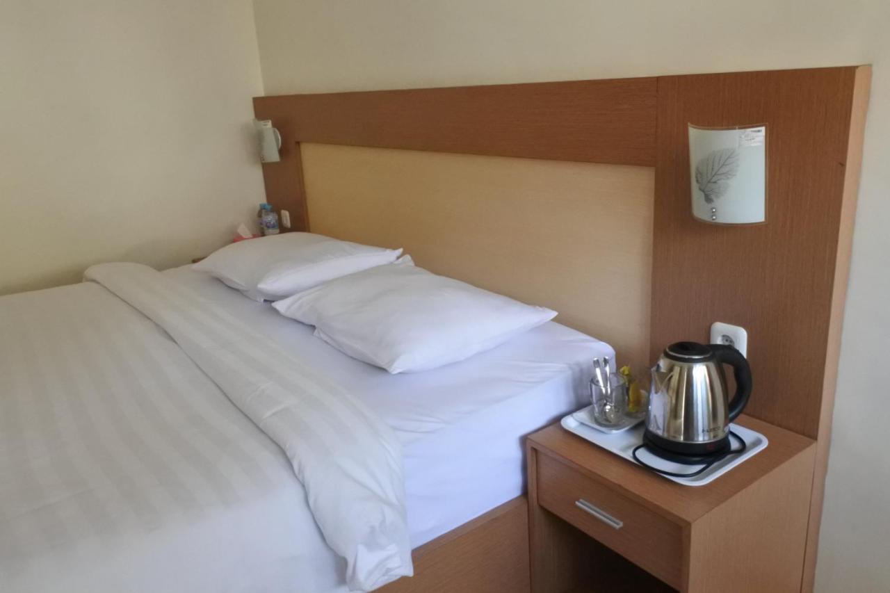 Morse Guest House Malang Ngoại thất bức ảnh